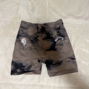 Wolves Scrunch Shorts